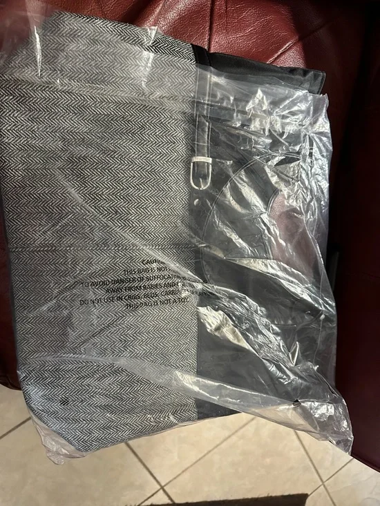 Black and Gray Herringbone Tote Bag - Women's Shoulder Bag - Picture 5 of 5